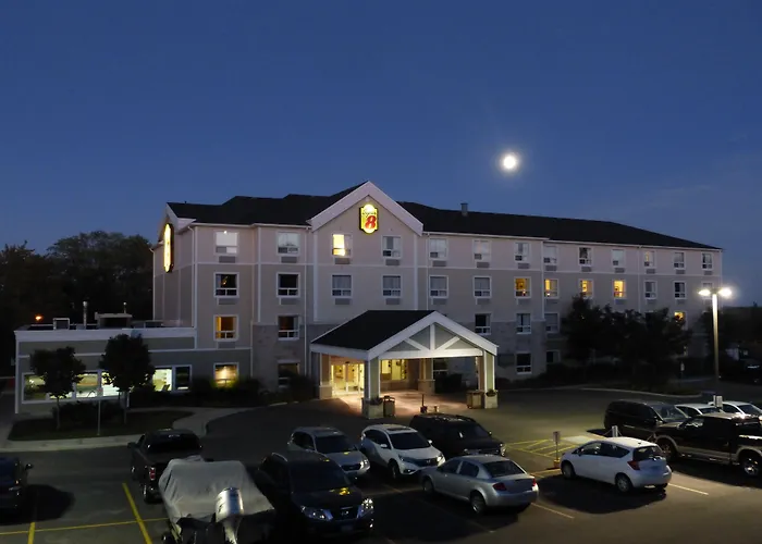Super 8 By Wyndham Peterborough